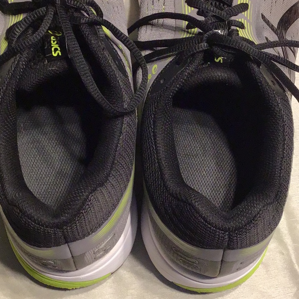 ASICS GT-1000 7 Running Shoes - Picture 9 of 10